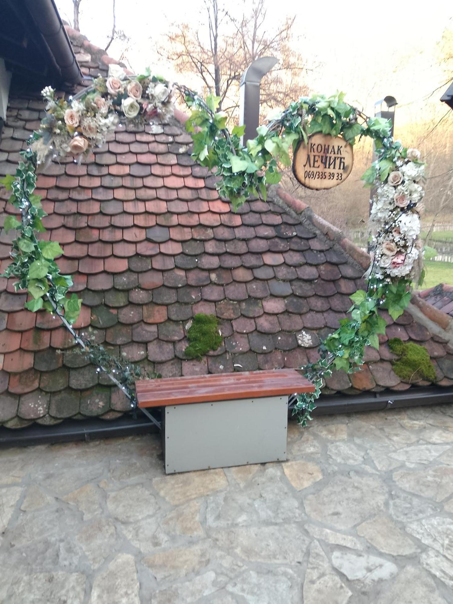 Konak Lecic Trsic エクステリア 写真